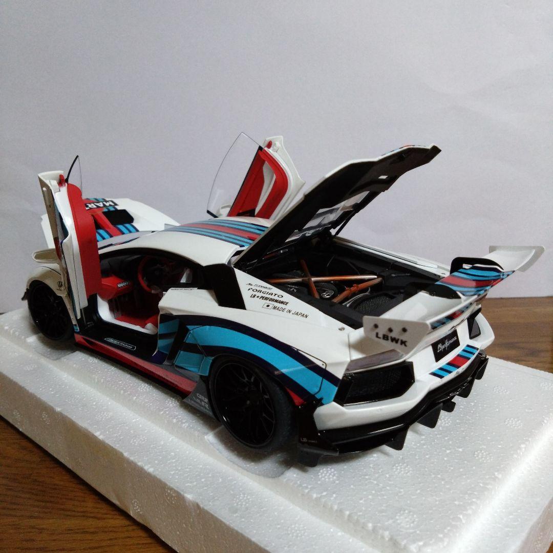 1/18 LB-WORKS ランボルギーニ　アヴェンタドール