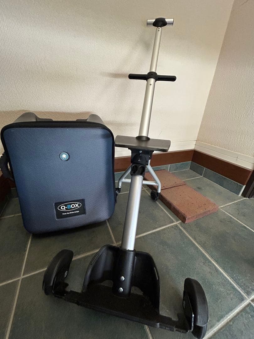 ⭐︎専用⭐︎子供を乗せれるQ-BOXキャリーカート＋トラベルポーチ