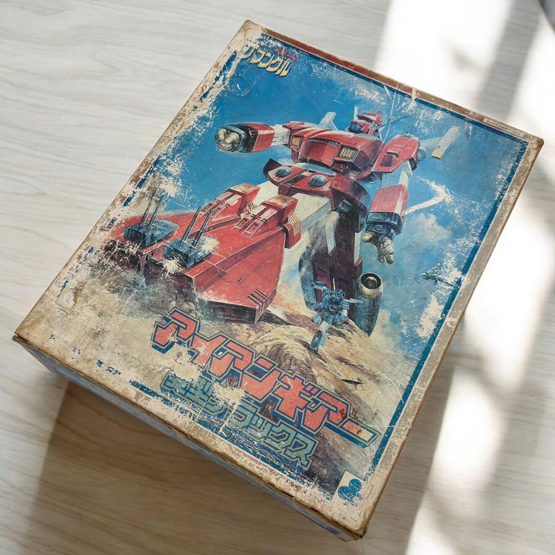 廃盤メーカー クローバー　ＤＸアイアンギアー　戦闘メカザブングル 完品