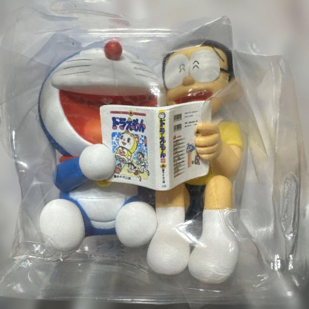 100年ドラえもん ドラえもん＆のび太 100年後もまんがを読んで爆笑フィギュア