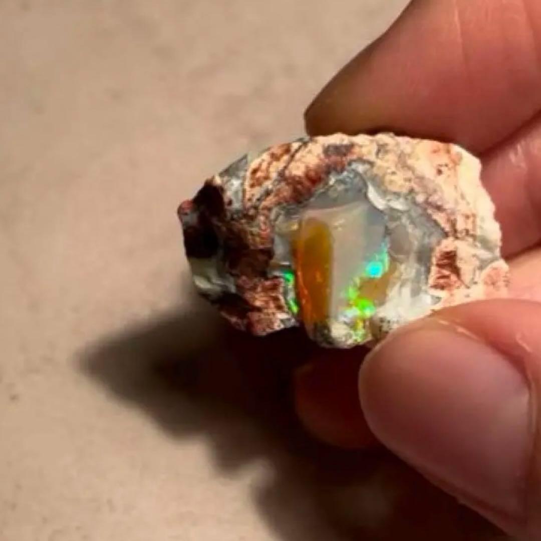 鉱物 : ファイヤーオパール　原石