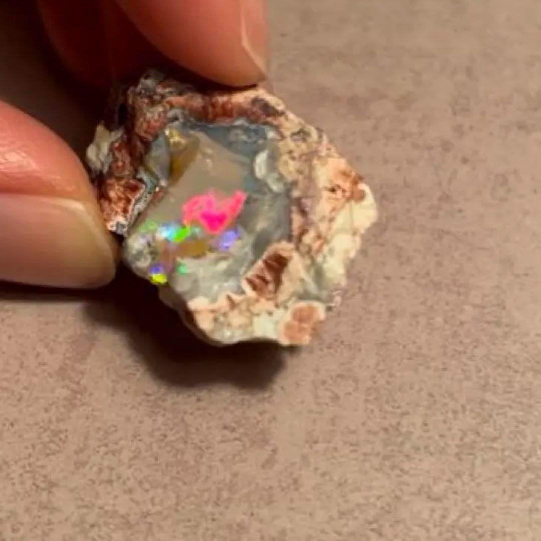 鉱物 : ファイヤーオパール　原石