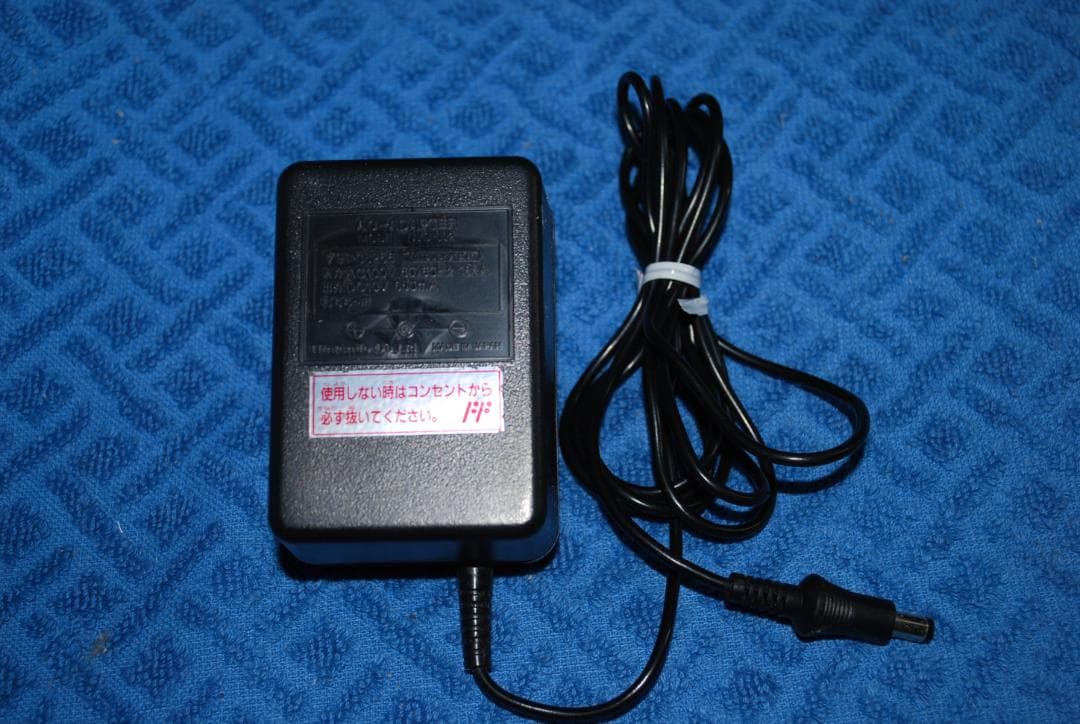 任天堂”ファミリーコンピューター™”中古すぐ遊べるセットの出品です。