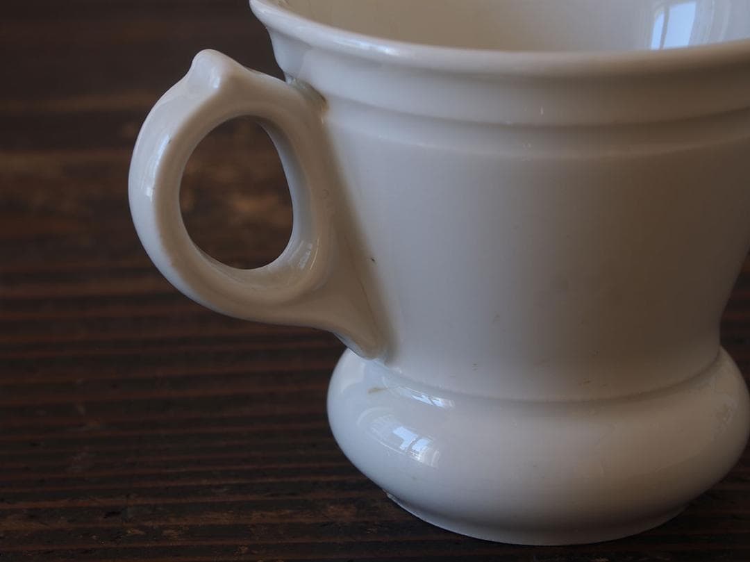 白いブリュロカップ 陶器 ビストロ 厚底カップ コーヒーカップ /K410