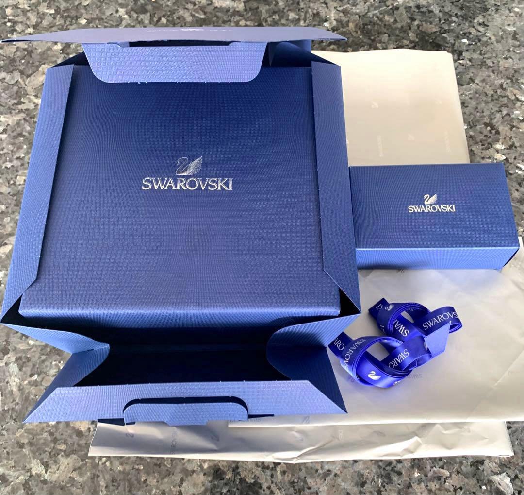 スワロフスキー　美女と野獣　マジックローズ＋台座