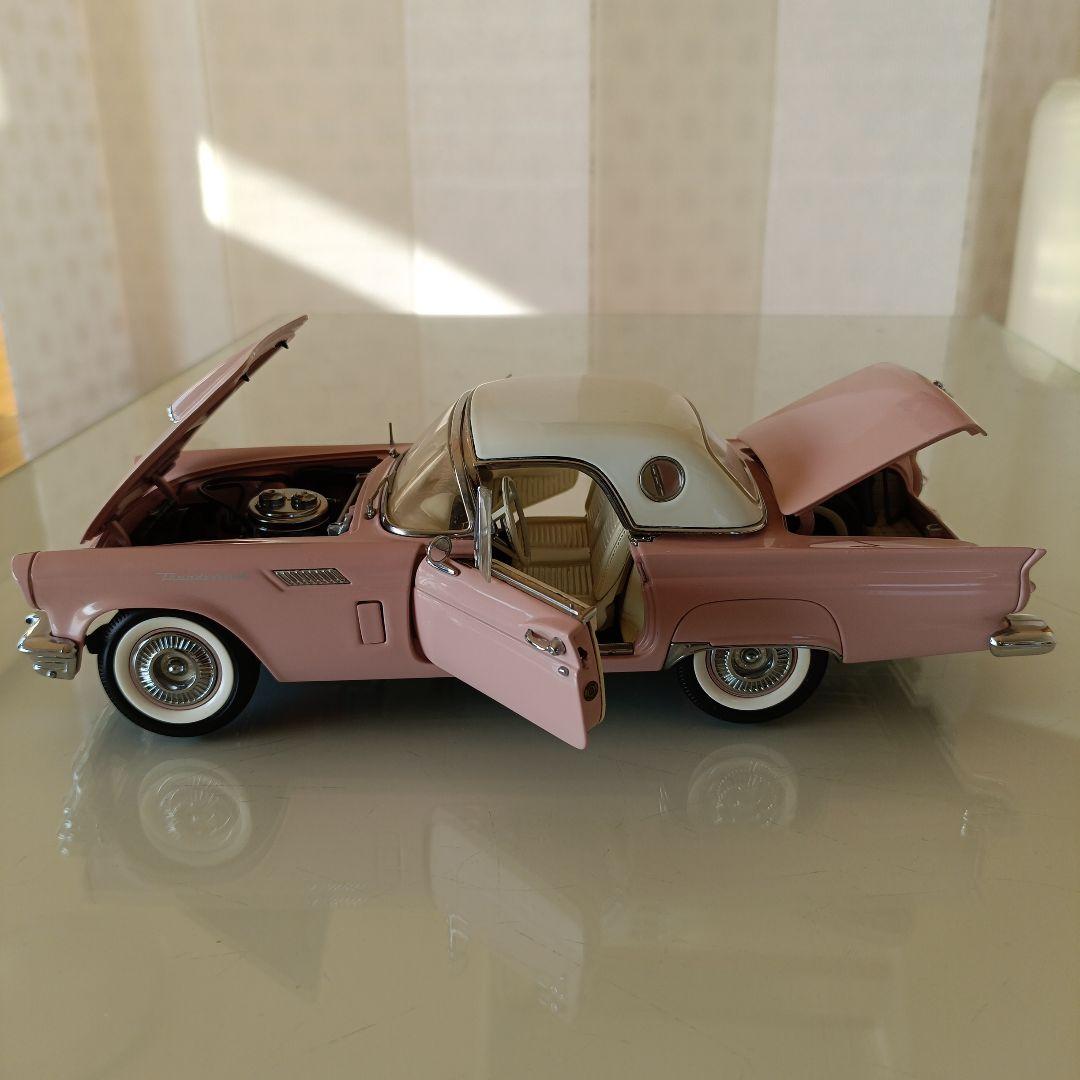 1957 フォード　サンダーバード