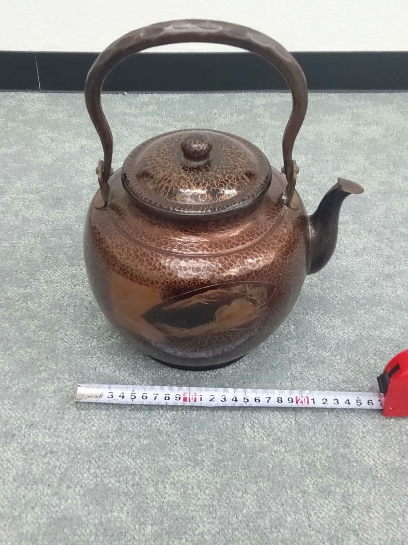 銅製 打ち出し模様 鉄瓶