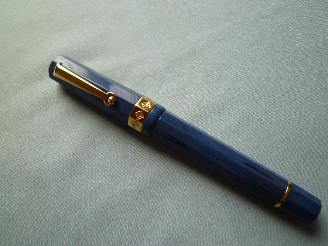 Santini　Nonagon　18K M　独逸製ブルーエボナイト軸