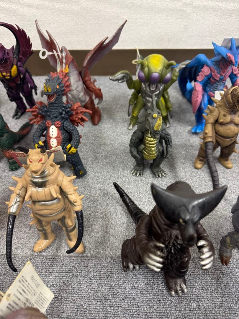 特撮ソフビ大量　約50体 まとめ売り　ソフビ　フィギュア　ゴジラ　ウルトラ怪獣