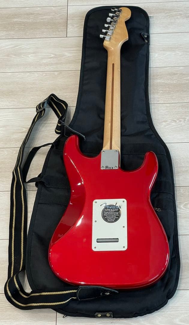 左 -FENDER -STRATOKASTER -MEXICO