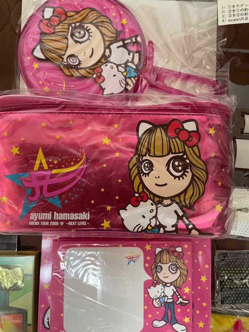 浜崎あゆみ　NEXT LEVEL2008、Tシャツ、ポーチ、ミラー、ストラップ
