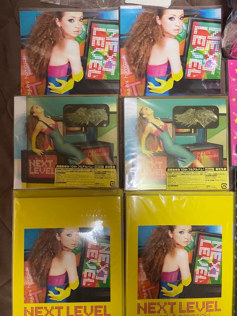 浜崎あゆみ　NEXT LEVEL2008、Tシャツ、ポーチ、ミラー、ストラップ