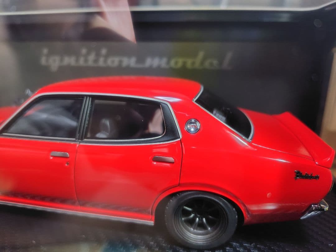 ミニカー IG3168 1/18 Bluebird U 2000GTX (G610)red