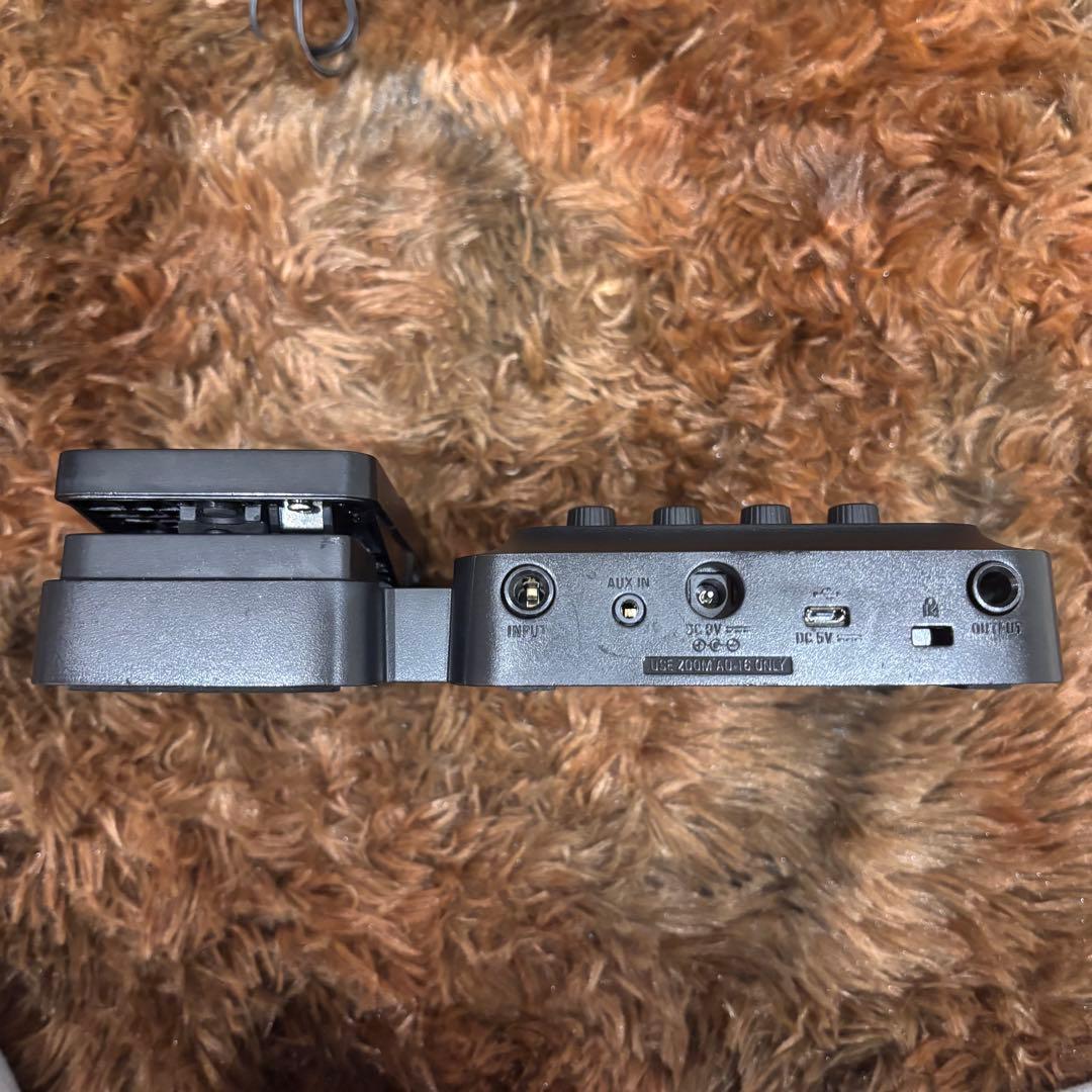 ZOOM G1X FOUR ギターエフェクター