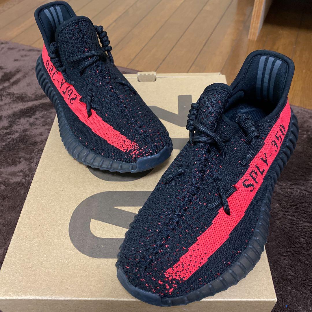 NIKE アディダス