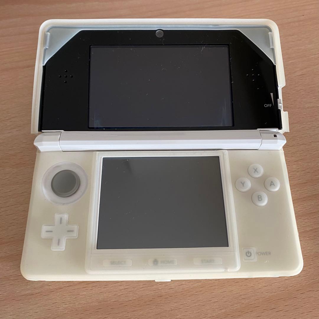 ニンテンドー3DS マリオホワイト