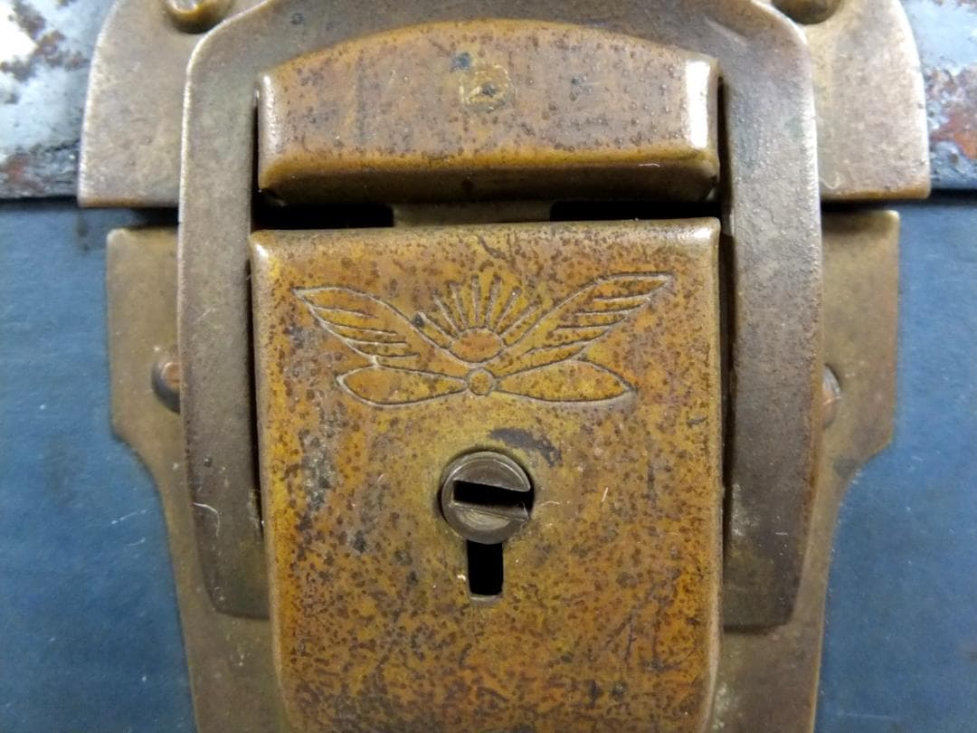 D543 軍物 プロペラ 翼 旭日 マーク 旧日本軍 トランク 鞄 アンティーク