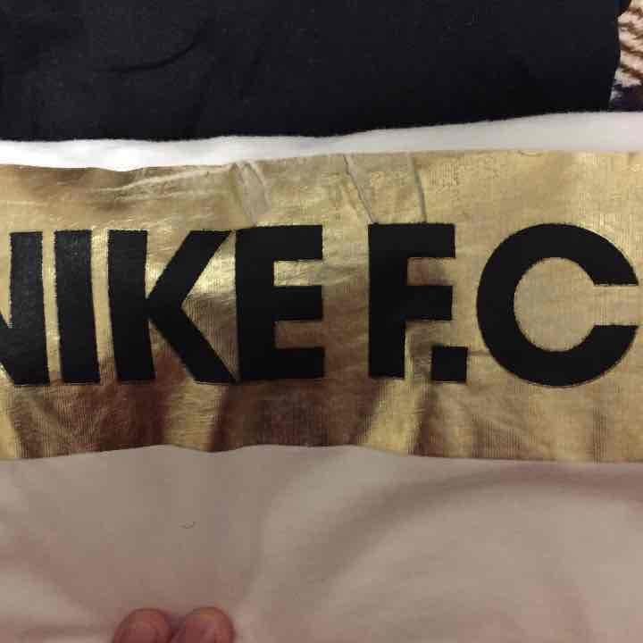 nikefc 5着セット