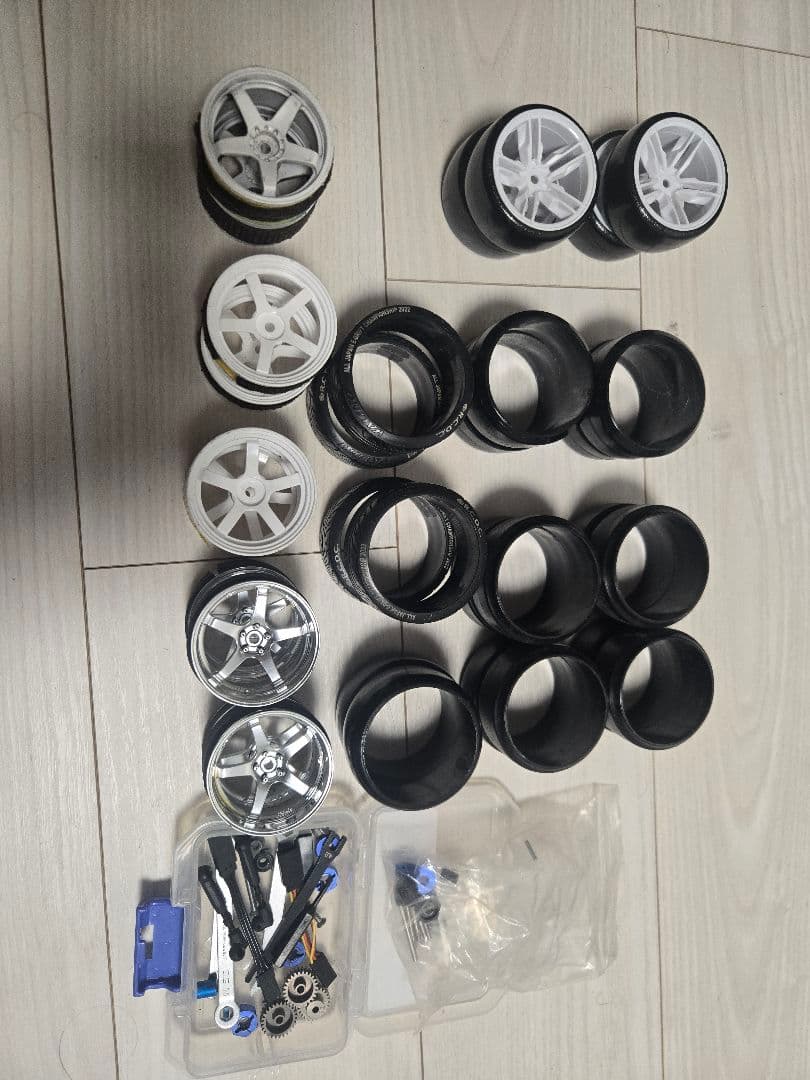 ラジコン 即ドリフト 引退 フルセット サクラD5フルオプ サンワM17