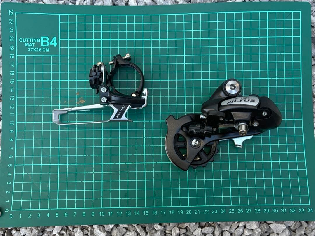 2x8速用アップグレード＆修理セット2x8速用変速機＆2x8速用クランク＋ペダル