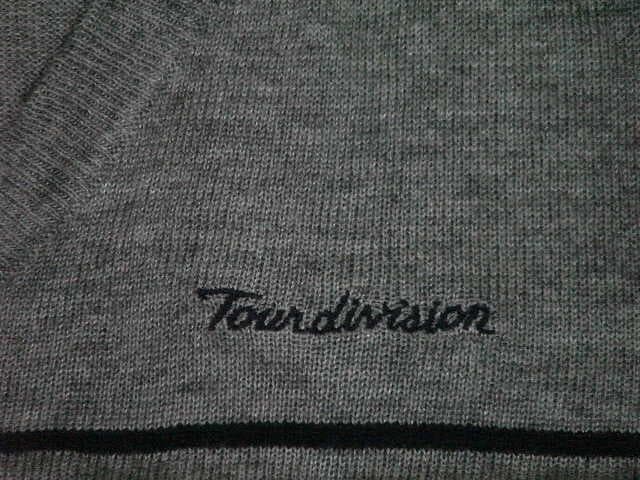 62250 ツアーディビジョン　Ｖネックセーター　グレー　サイズO
