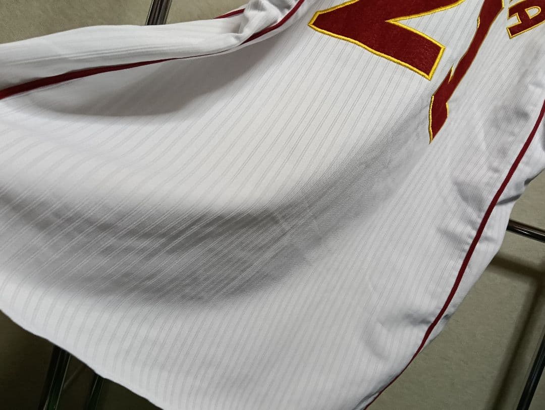 【激レア・美品】岩隈久志 東北楽天 ホームユニフォーム L（デサント製・刺繍）