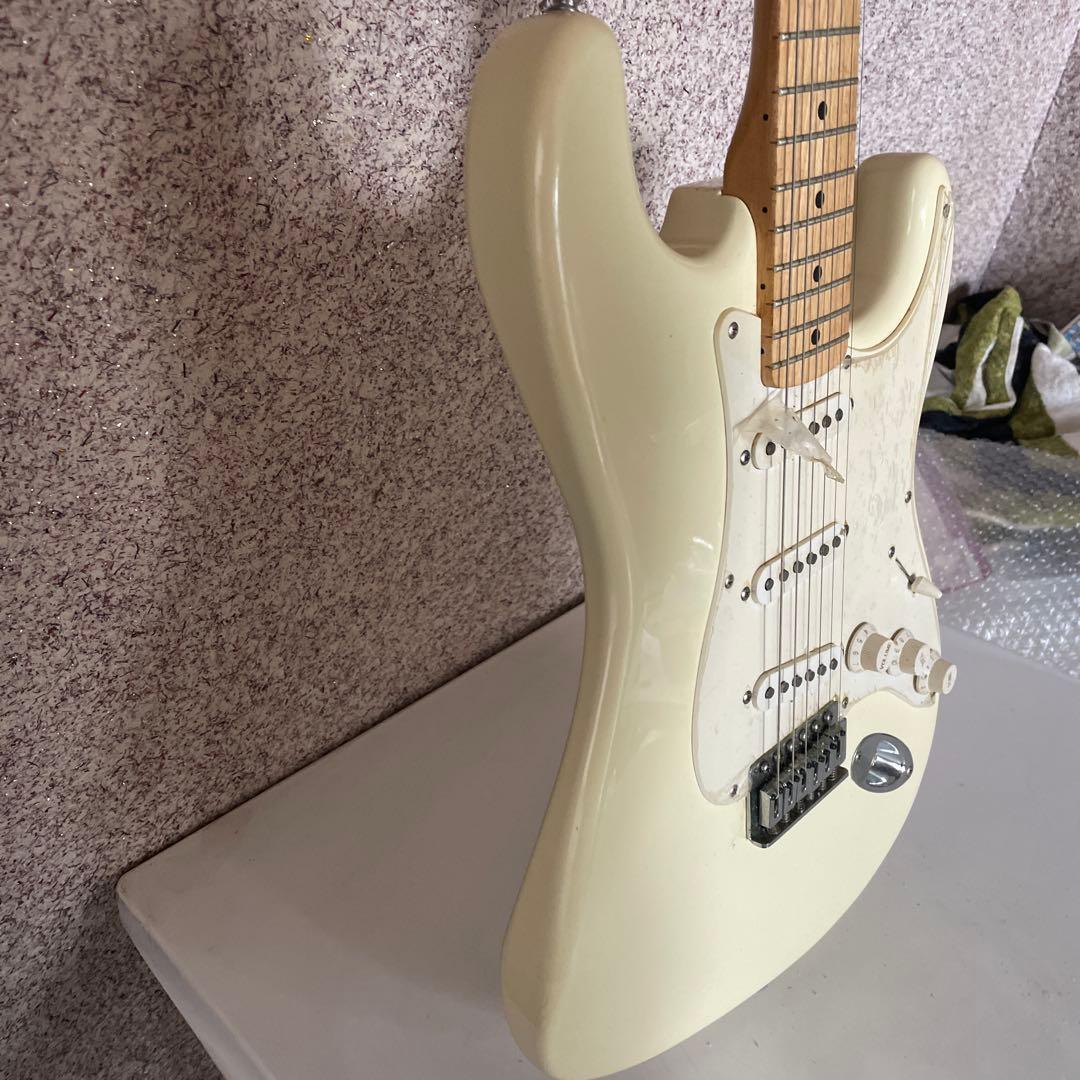 ギター Squier by Fender Stratocaster Affinity