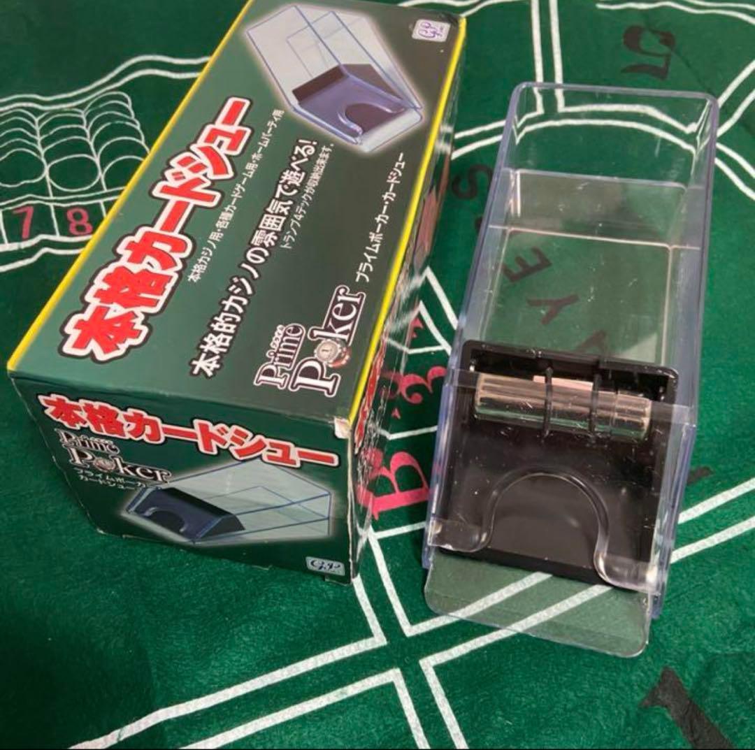 カジノチップ　カジノプレイマット、カードシュー付き