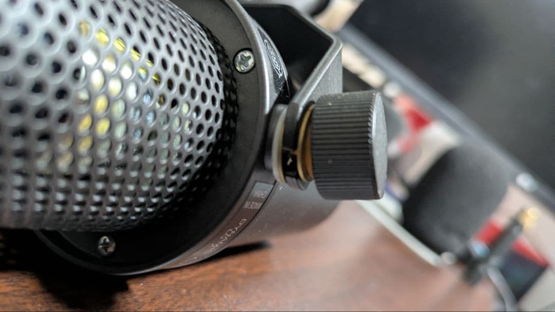 SHURE SM7B + プリアンプ