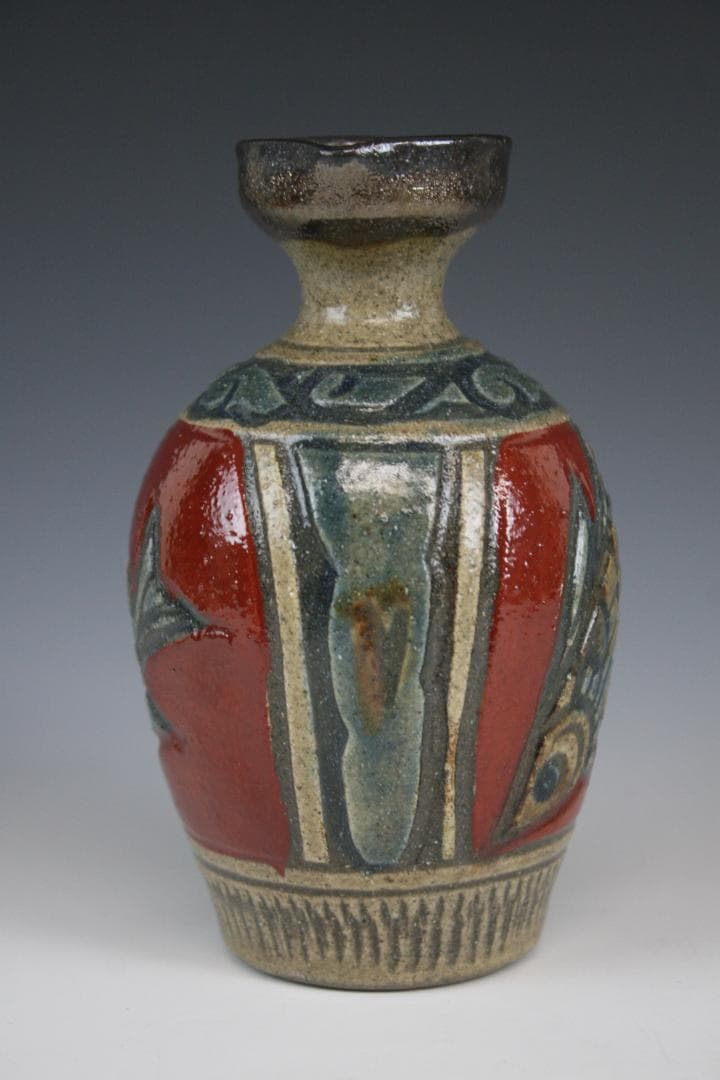 小橋川清正 作 壺屋焼 赤絵魚文徳利