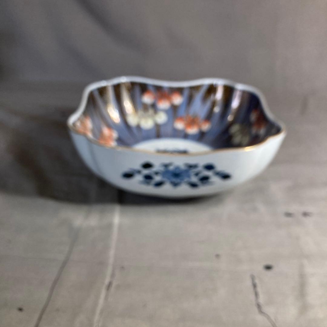 【古伊万里文】古伊万里の伝統　日本名窯　有田古伊万里文　染錦金ミル菖蒲文　花渕鉢