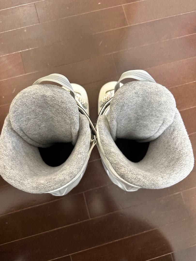 Dalbello Aspire 女性用スキーブーツ 希少ホワイト