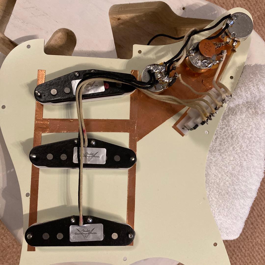 Stratocasterタイプ　ホワイト