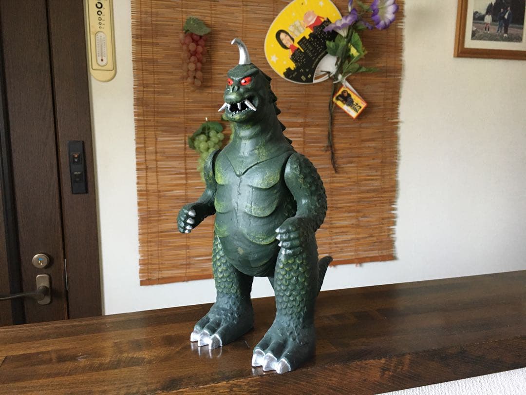 マルサンプラモデル　ゴメス　レプリカキット完成品