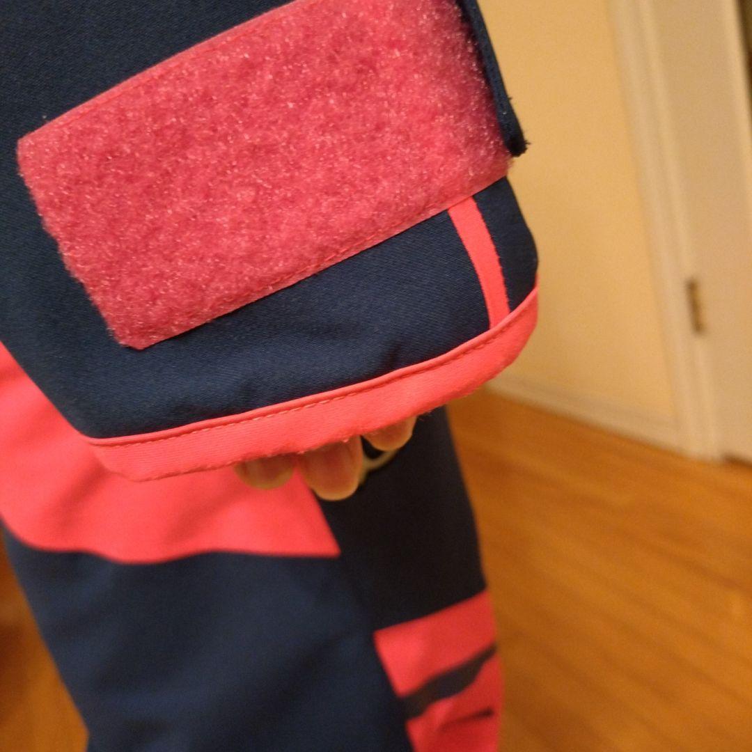 大幅下げ!　ONYONE 防水フード付き女性用スキーウェア上下