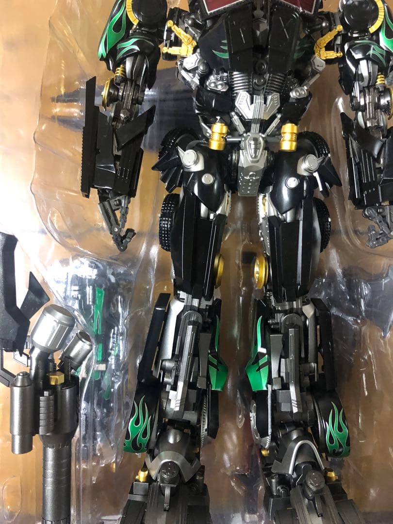 DLX同じサイズ　　ダークオプティマスプライム　ネメシスプライム