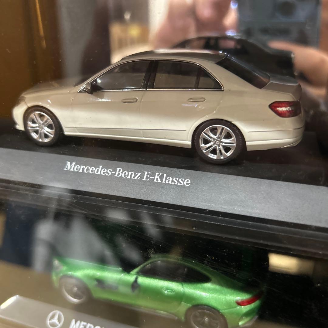 メルセデス・ベンツ 正規品　ミニカー　純正　1/43　ディスプレイケース