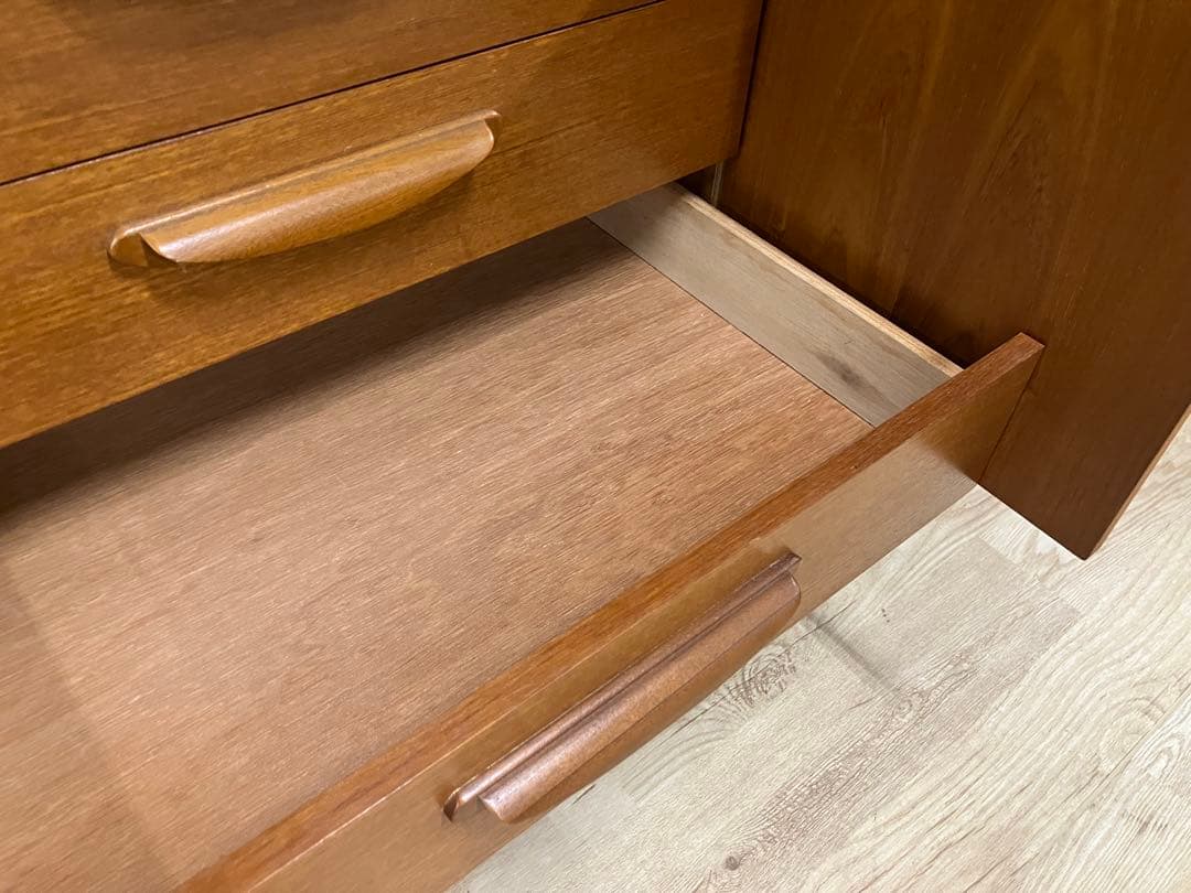 vintage furniture ミッドセンチュリー　キャビネット　リペア済み