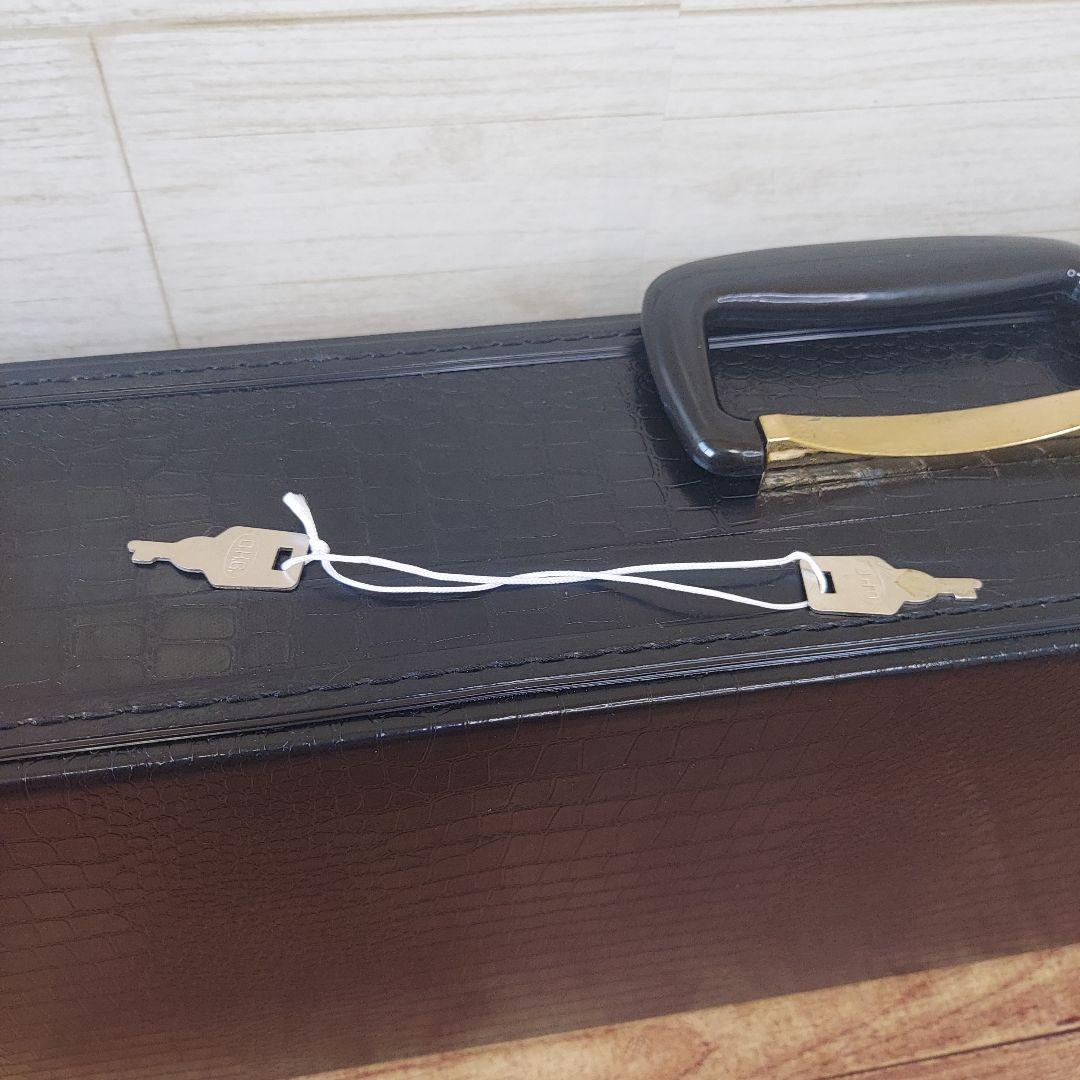 守礼印 ハードケース 三線 全長79cm 蛇皮柄　鍵付き