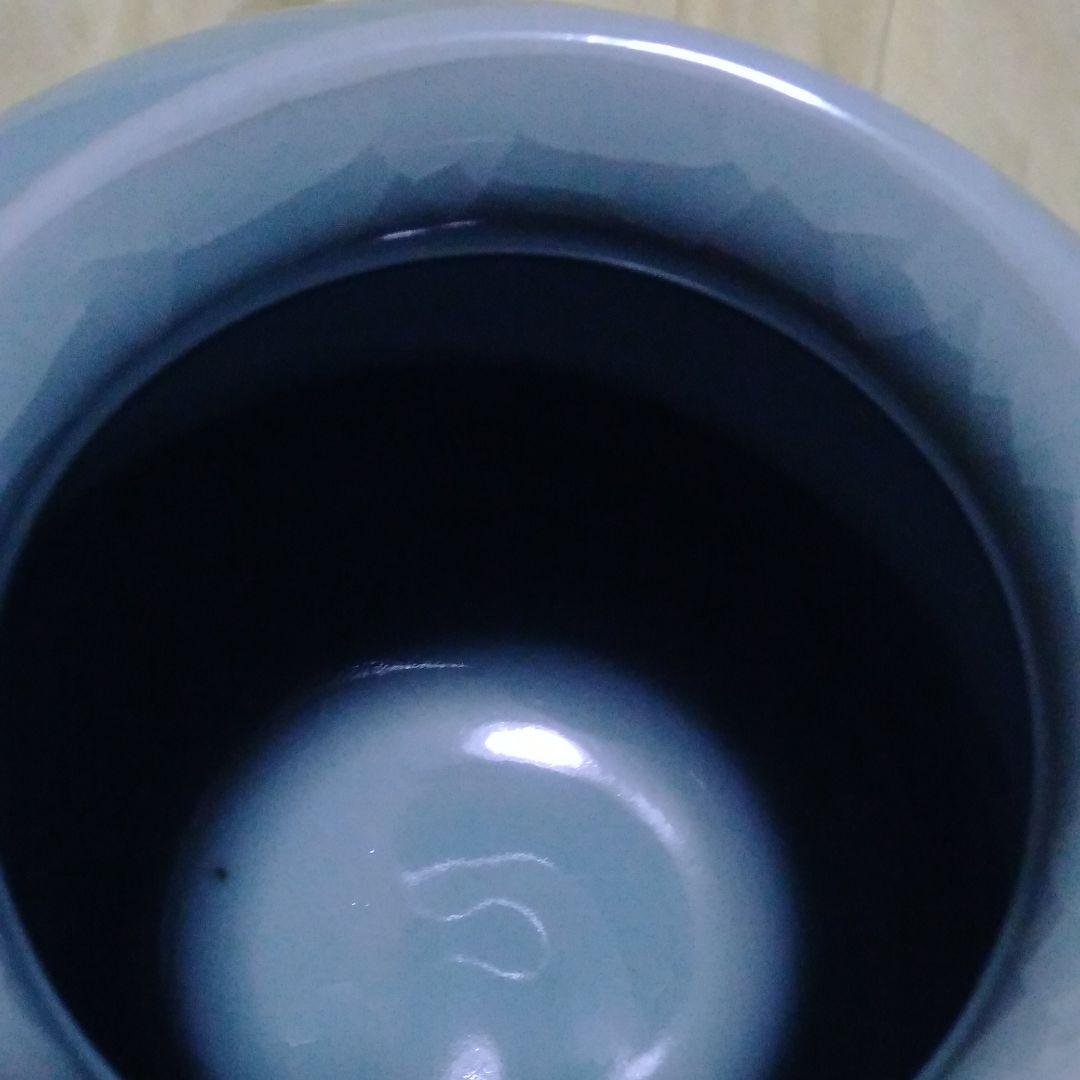 裂文青磁　壺　　元昇窯