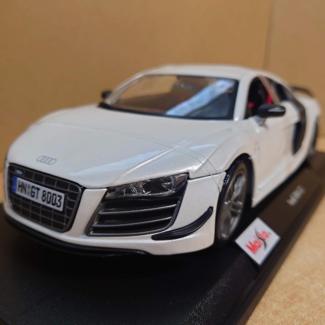 1/18 アウディ Audi R8 GT ホワイト マイスト製 ダイキャスト製