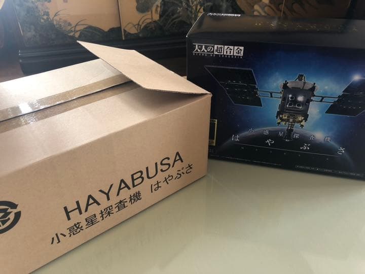 小惑星探査機 はやぶさ (1／24モデル) 初回生産分限定特典付き