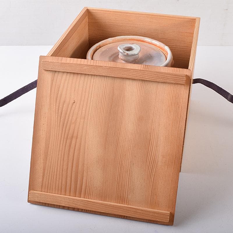 茶道具　萩焼　十代　三輪休雪作　水指　共布共箱　M　R7990B