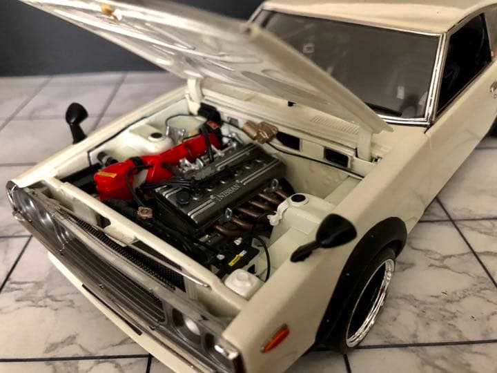 1/18 京商 スカイライン GT-R ケンメリ 白 ワタナベ 改造 カスタム