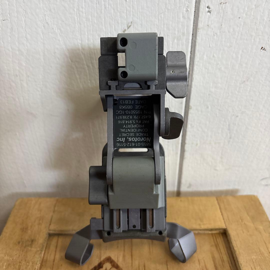 美品　米軍　実物　Norotos RHINOⅡ NVGマウント　ブラケット付き