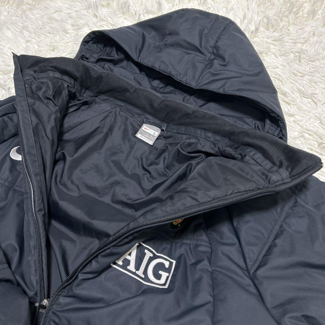 NIKE マンチェスターユナイテッド ベンチコート　刺繍ロゴ　AIG
