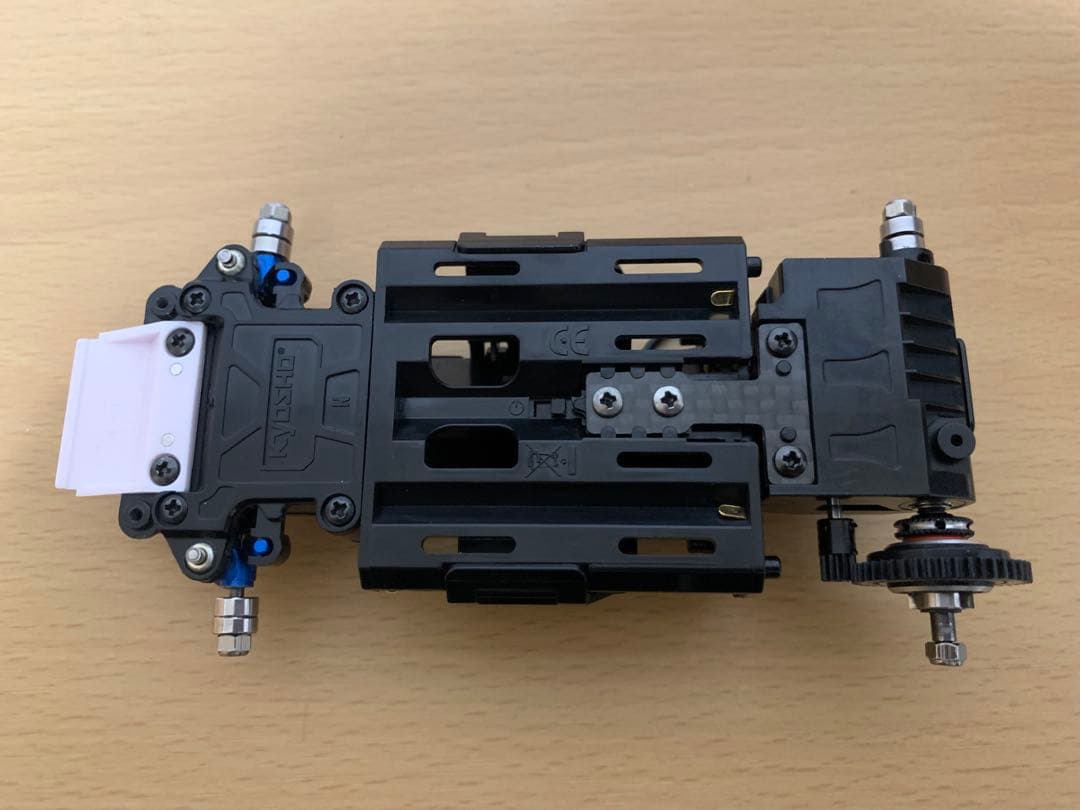 ミニッツ MR-03 EVO シャーシ