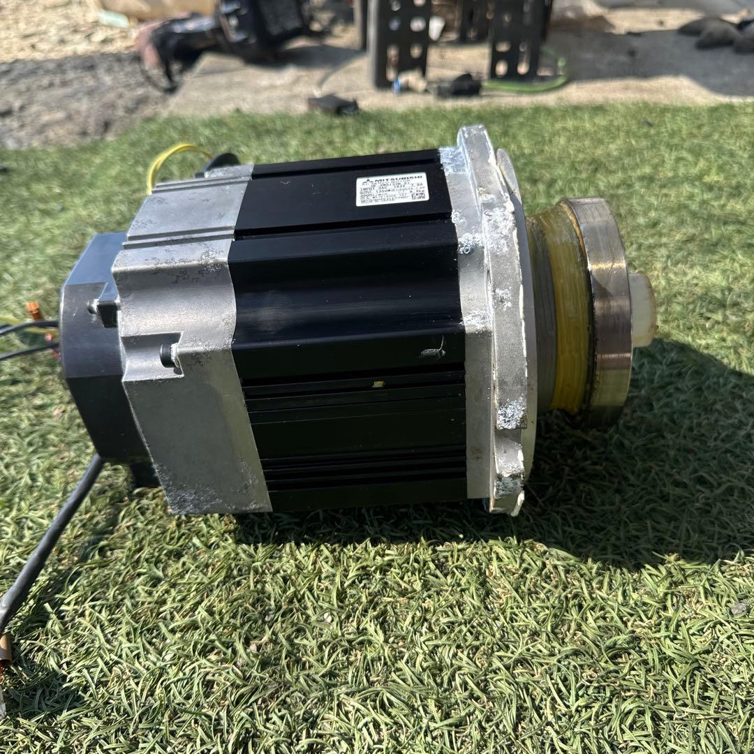 三菱　AC サーボモーター　HF-SWS133B-S1 動作保証付き