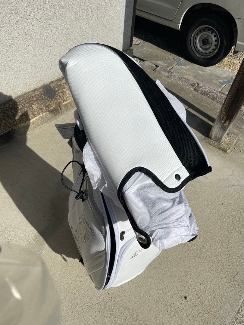 【連休期間割引中】【新品・未使用】 SRIXON ゴルフバッグ・キャディバッグ