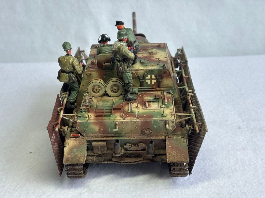 １／35ドイツ陸軍４号駆逐戦車Aプラモデル完成品